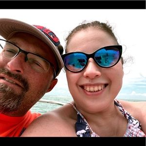 Meet your Posher, Zina